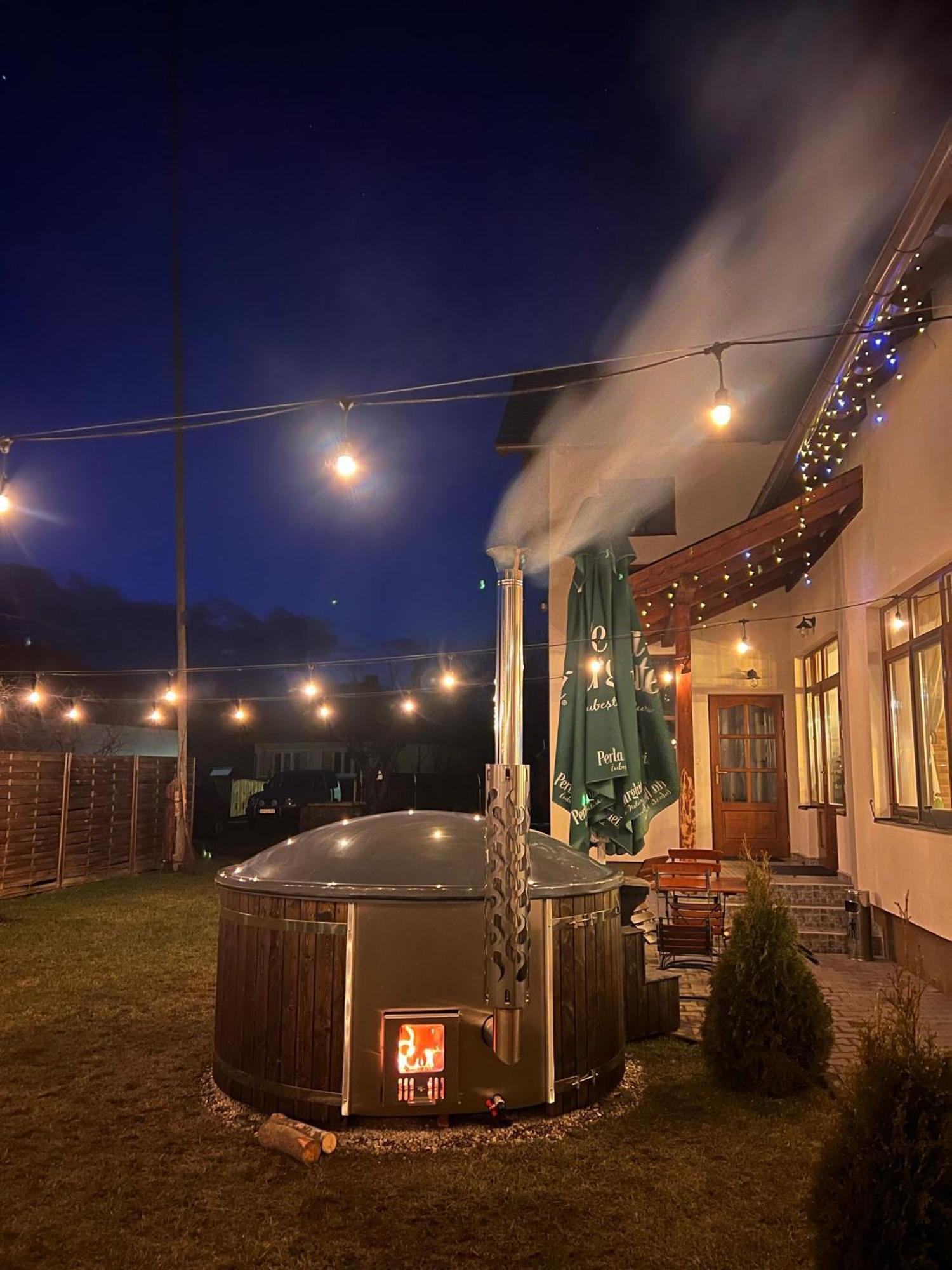 Famives Vendeghaz Bed & Breakfast Racul Dış mekan fotoğraf